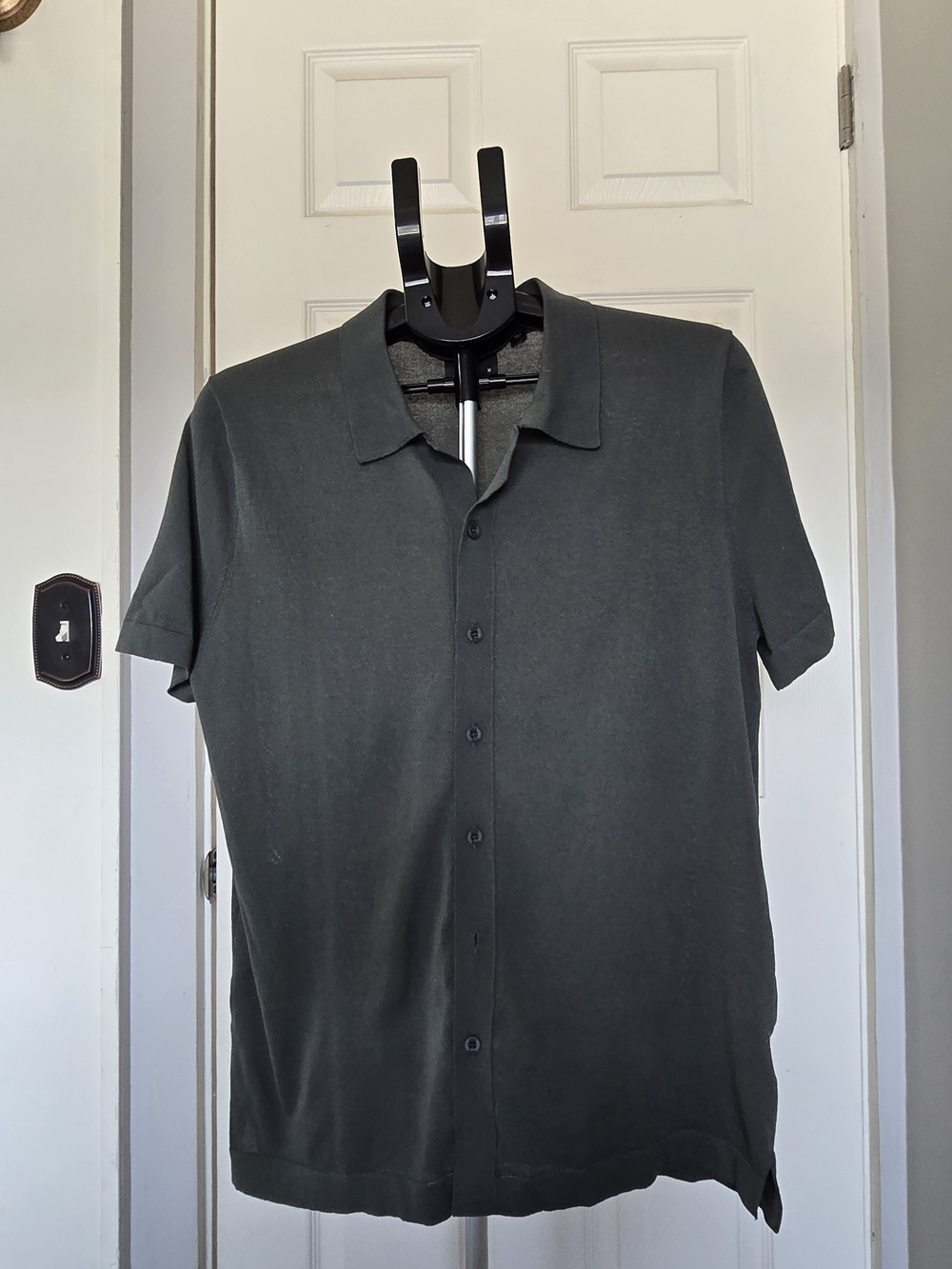 Cuts Riviera Button Up In M